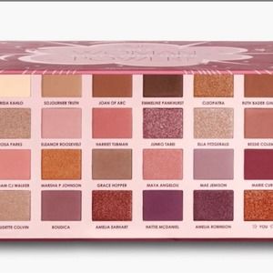 Ciática London “I am woman palette” 24 shades Eyeshadow NWT